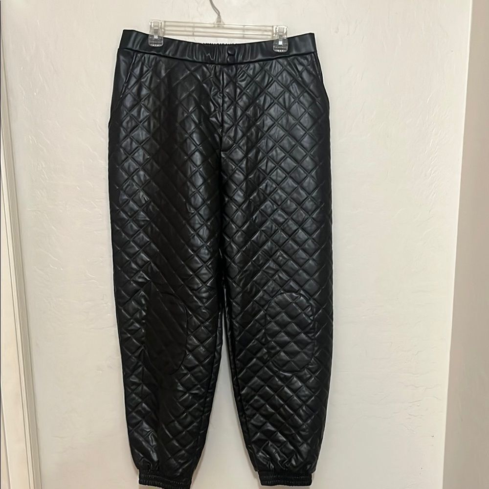 Fashion Nova Peyton Quilted Jogger Black Faux Leather High Waisted Pants Modern - Picture 4 of 16